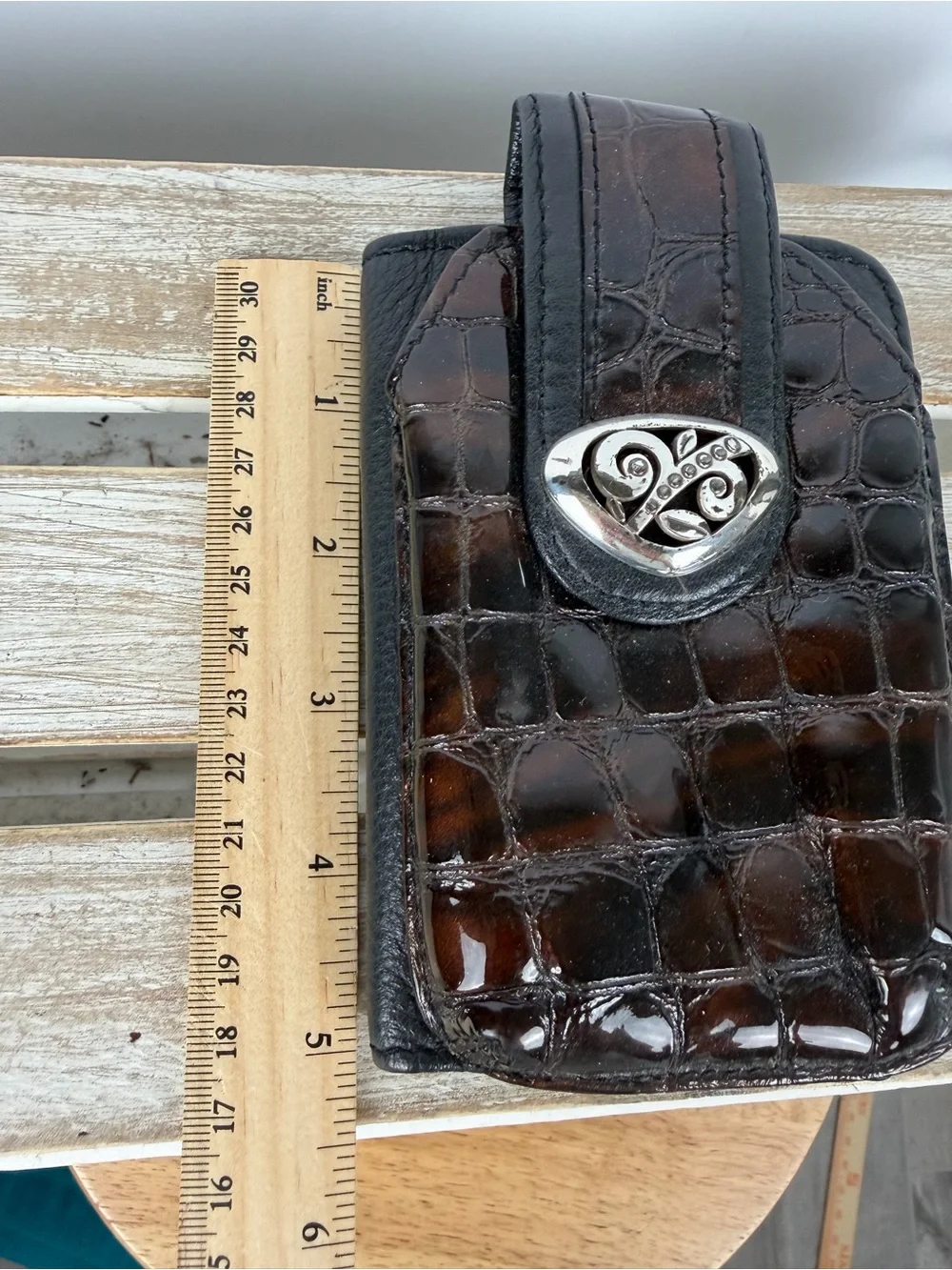 Brighton Eves Delight leather cell phone and card pouch wallet croc embossed
